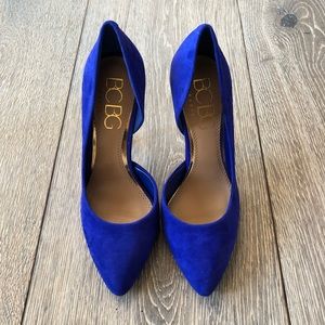 BCBG PARIS JAZE Brilliant Blue Cut-Out Pumps